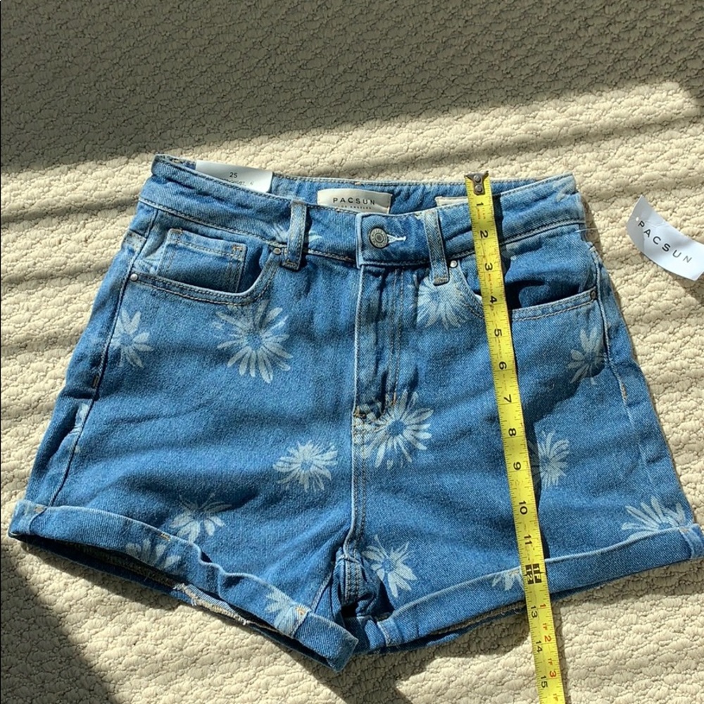 NWT PacSun Floral Mom Shorts - Picture 6 of 7